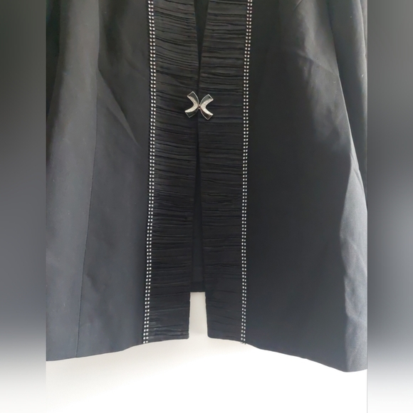 Moshita Couture Black Rhinestone Blazer Jeweled Closure 24W Wedding Formal - Picture 5 of 10